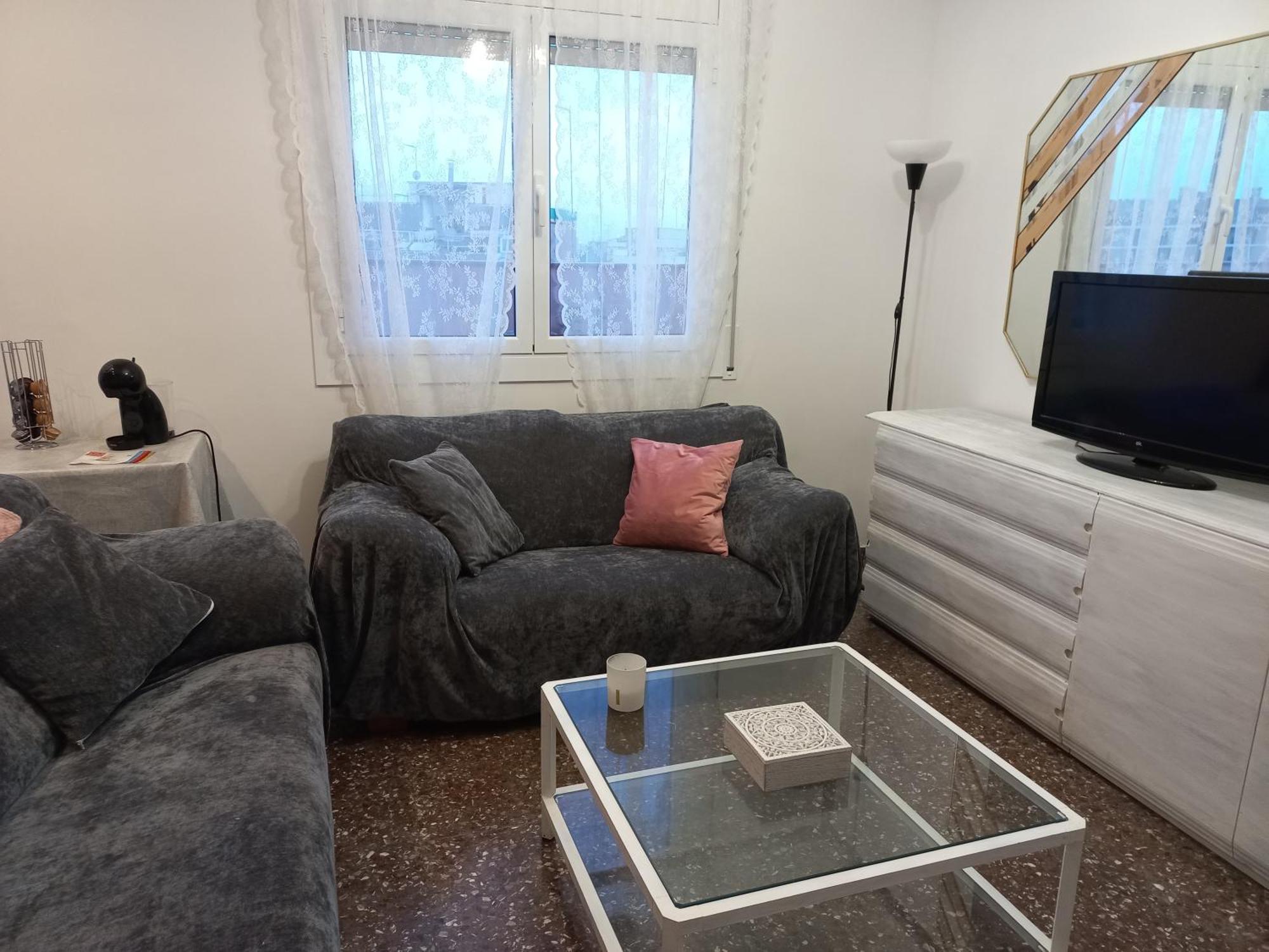 Cozy And Sunny Penthouse Fira Bcn Appartement L'Hospitalet de Llobregat Buitenkant foto