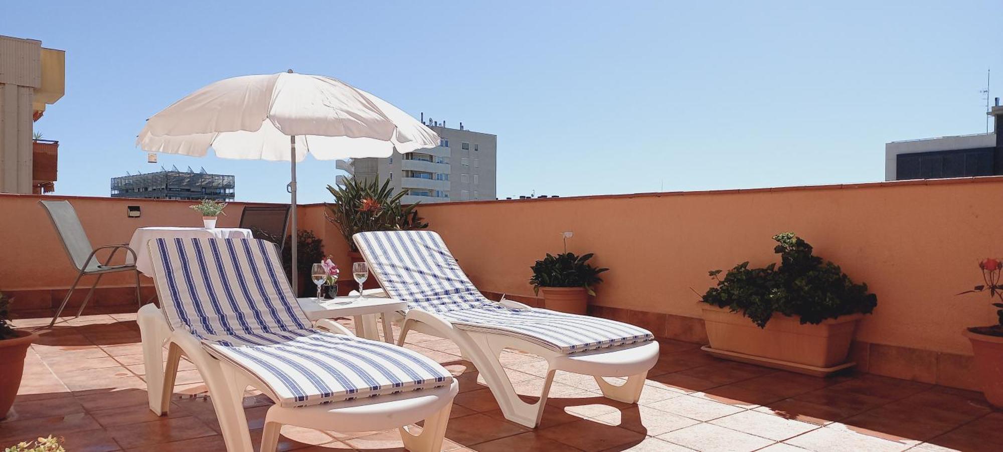 Cozy And Sunny Penthouse Fira Bcn Appartement L'Hospitalet de Llobregat Buitenkant foto