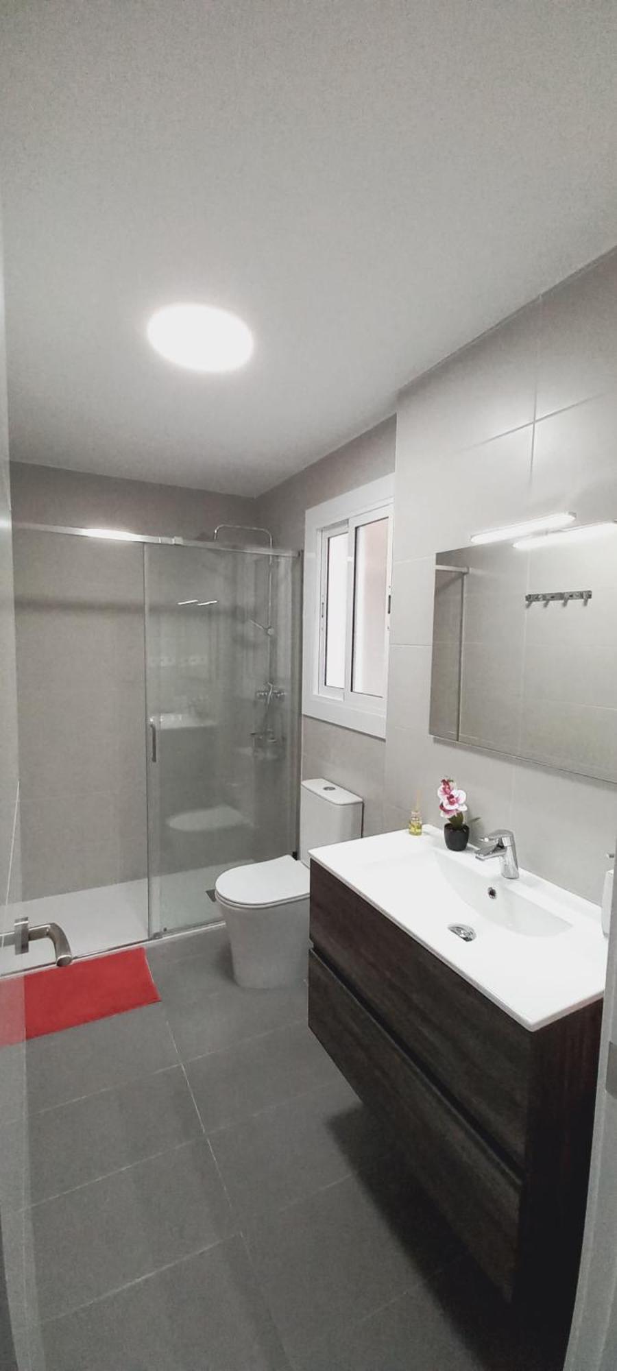 Cozy And Sunny Penthouse Fira Bcn Appartement L'Hospitalet de Llobregat Buitenkant foto